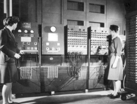 ENIAC(Electronic Numerical Integrator And Calculator)