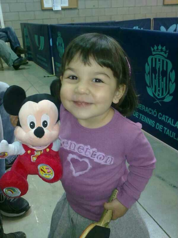 Agafo una pala de tennis de taula 🏓