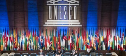 Diviene Presidente della Commissione Svizzera dell'UNESCO
