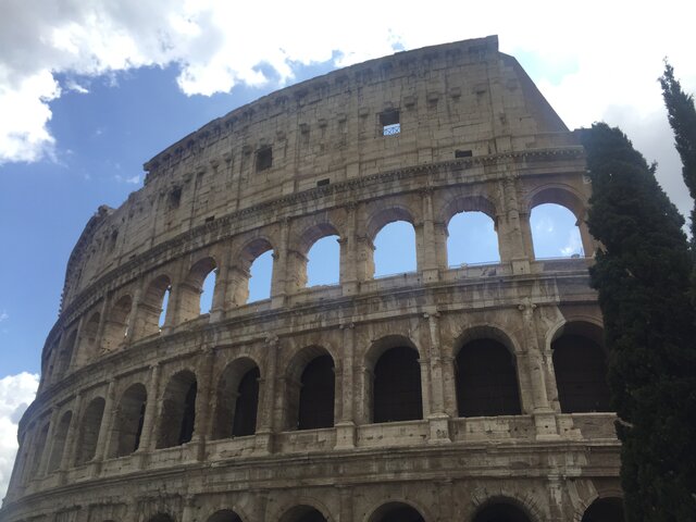 PER EL MEU ANIVERSARI EM PORTEN PER PRIMER COM DE VIATGE EN UN AVIÒ HA ROMA