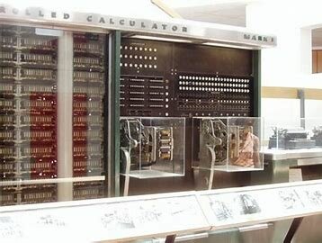 Premiers calculateurs électromécanique
