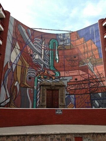 Orozco pintó su primer mural en exteriores