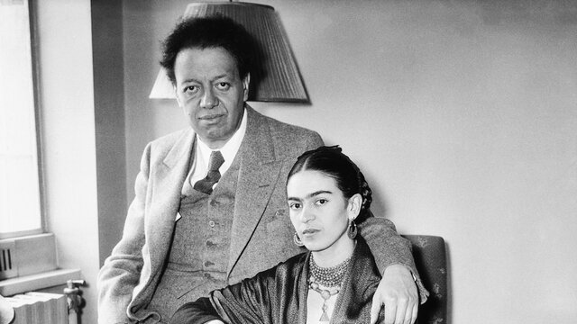 Rivera se casa con Frida Kahlo
