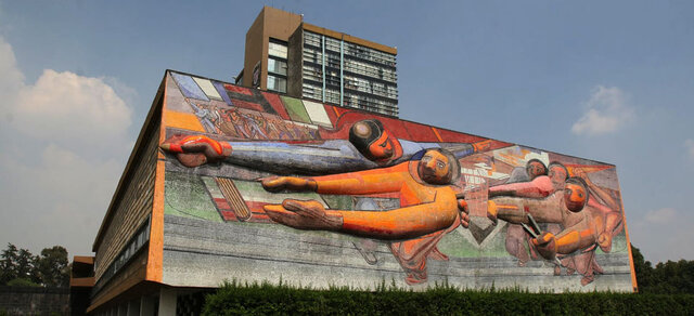 Siqueiros realizó el mural "El pueblo a la universidad, la universidad al pueblo" en Ciudad Universitaria
