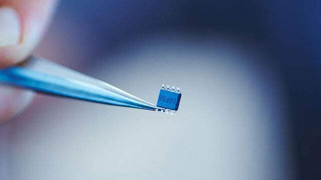 USO DE MICROCIRCUITOS INTEGRADOS O MICROCHIPS