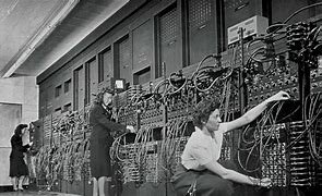 𝕻𝖗𝖎𝖒𝖊𝖗𝖆 𝕲𝖊𝖓𝖊𝖗𝖆𝖈𝖎ó𝖓 𝖉𝖊 𝕮𝖔𝖒𝖕𝖚𝖙𝖆𝖉𝖔𝖗𝖆𝖘-(1946-1958)