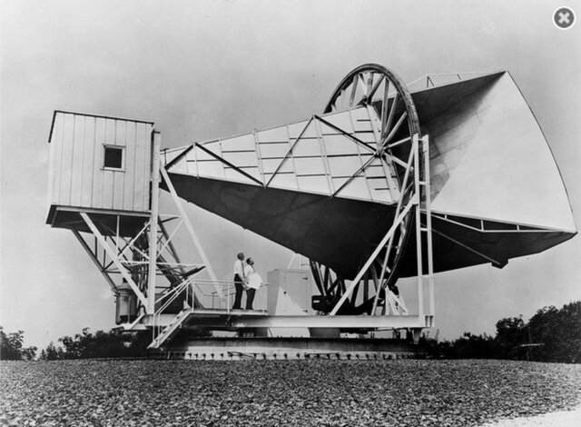 La NASA lance ECHO I