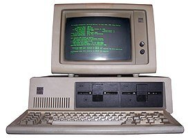 IBM llança el "PC"