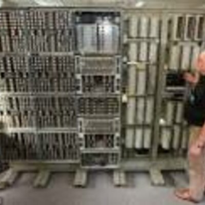 Timeline: LA HISTORIA DE LOS ORDENADORES