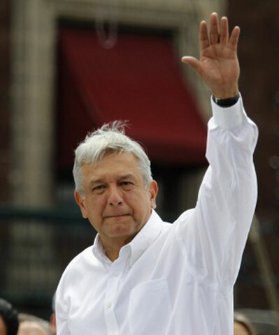 Renuncia de AMLO en PRD