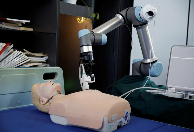 Primer uso de Robot Médico
