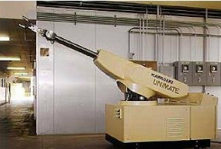 primer robot industrial japones