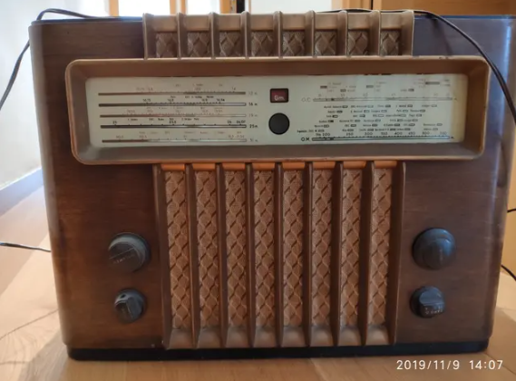 Radio, Inventor: Guillermo Marconi