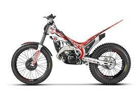 Em cremo amb la moto de trial