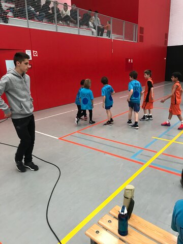 Començo a jugar a Bàsquet