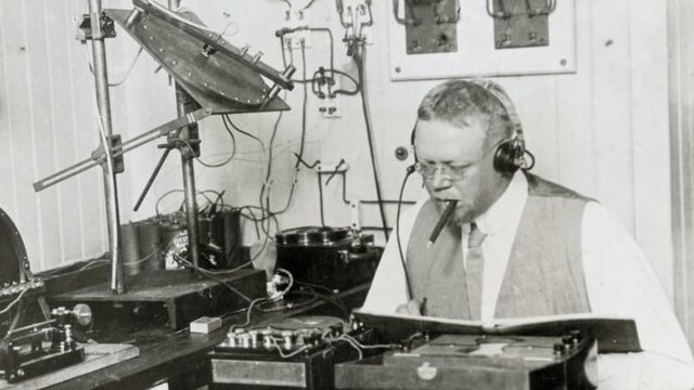 FIRST AUDIO BROADCAST (1906)