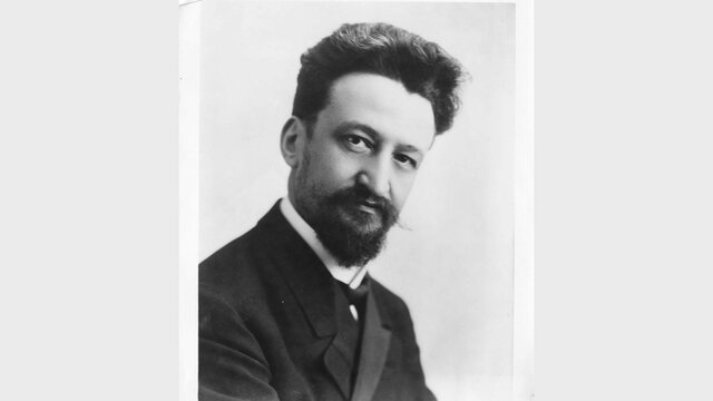 Dr. Bernard Fantus established the first blood bank