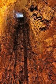 Exploring new caves in France and expanding the sport-caving places to 750 more or less in the hole country