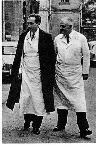 Pierre Deniker y Jean Delay realizaron los primeros estudios sistemáticos de la clorpromazina, demostrando su eficacia en pacientes psicóticos.