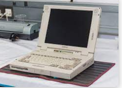 primera computadora portátil