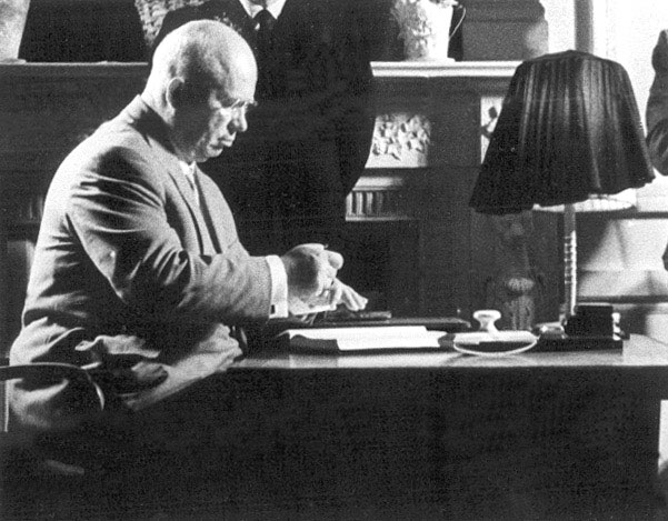 Khrushchev llega a un acuerdo de paz con el oeste