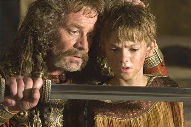 Odoacro pierde la corona