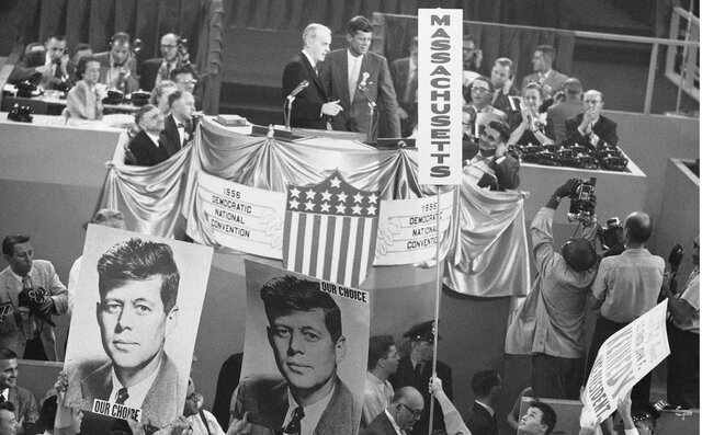 La época de la Democracia, Socialismo y Totalitarismo