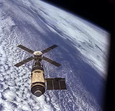 First American space station : Launch of Skylab