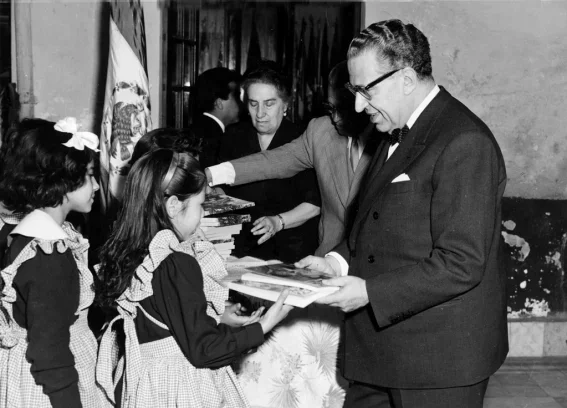 MÉXICO, Jaime Torrez Bodet revisa los planes y programas de México.