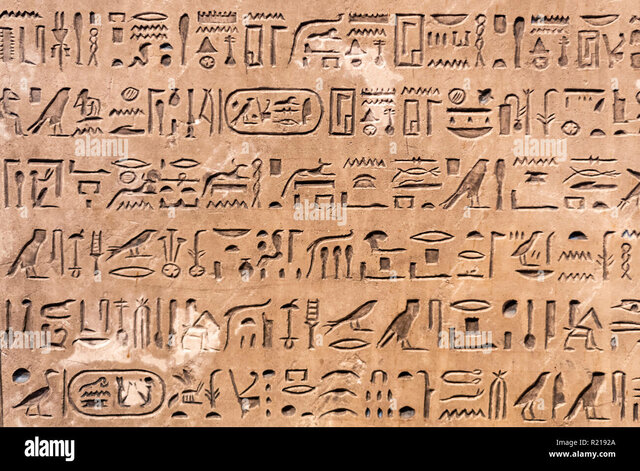 Aparición de los Jeroglíficos