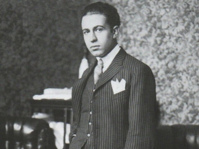 Jaime Torres Bodet encabeza la SEP