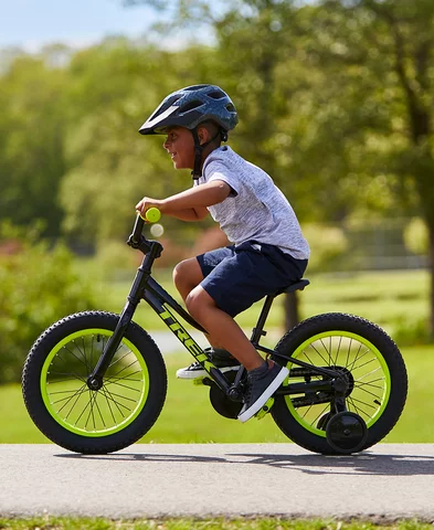 VAIG APRENDRE A ANAR EN BICICLETA