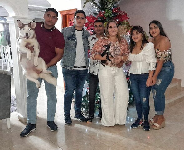 NAVIDAD CON LA FAMILIA COMPLETA