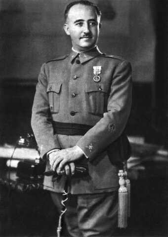 Francisco Franco sale al potere; scoppio della 2^ Guerra Mondiale