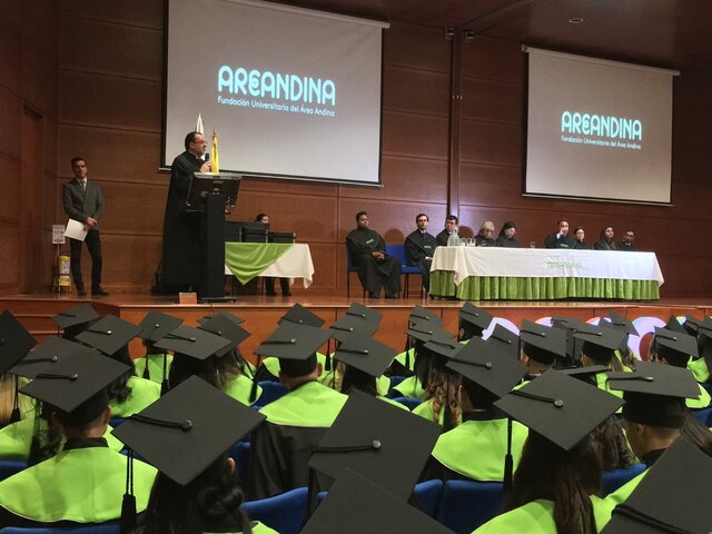 Graduarme como Ingeniera Civil