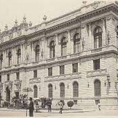 Timeline: Manejo de los recursos públicos en los momentos históricos