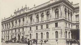 Timeline: Manejo de los recursos públicos en los momentos históricos