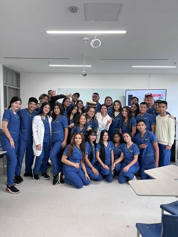 COMPAÑEROS DE LA UNIVERSIDAD