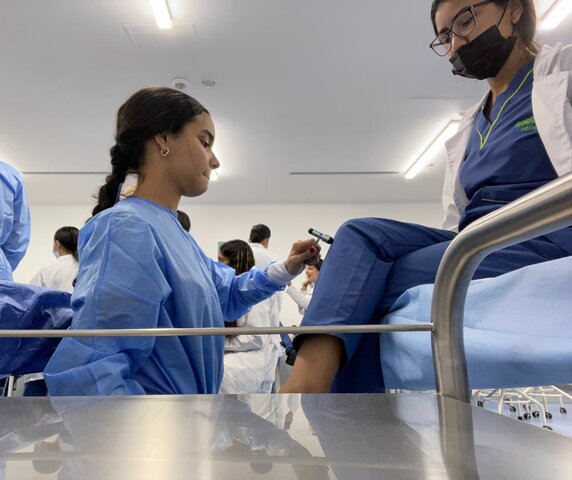 ESTOY ESTUDIANDO LO QUE QUIERO