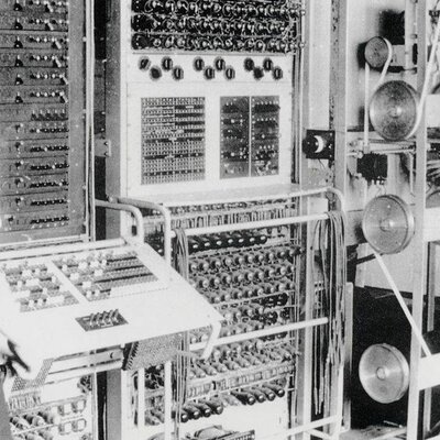 Timeline: HISTORIA DE LA INFORMÁTICA