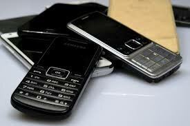 CELULARES DE TERCERA GENERACIÓN