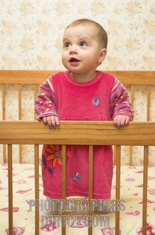 13-15 months physical development