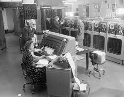 1951 COMPUTADORA UNIVAC