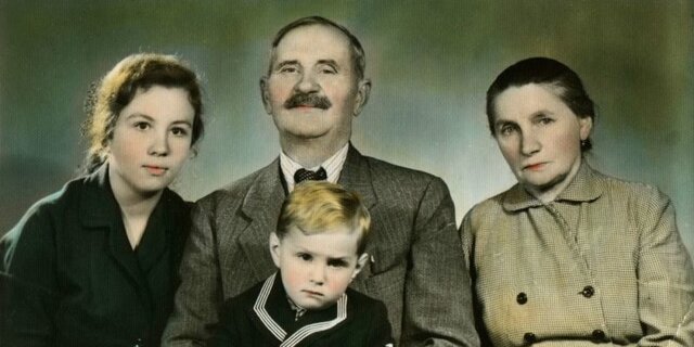 Primera fotografía a colores de James Maxwell.