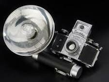 1930. Aparece la lámpara de flash.