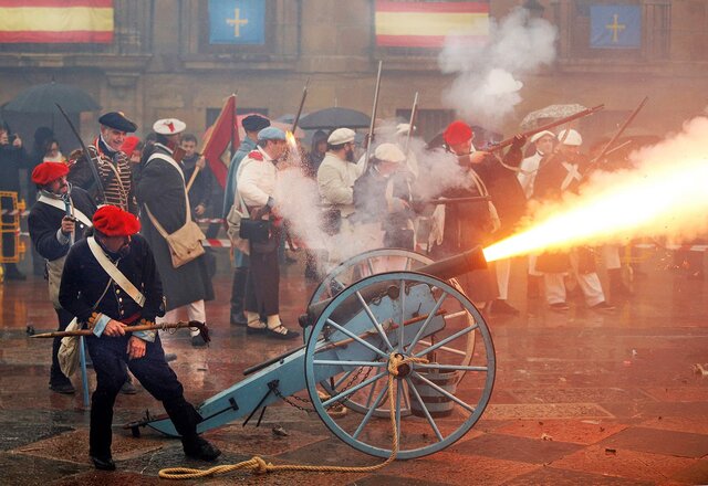 LES GUERRES CARLINES