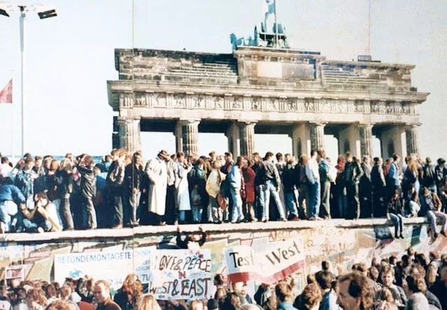 Berlinmurens fall og samlingen av Tyskland 2