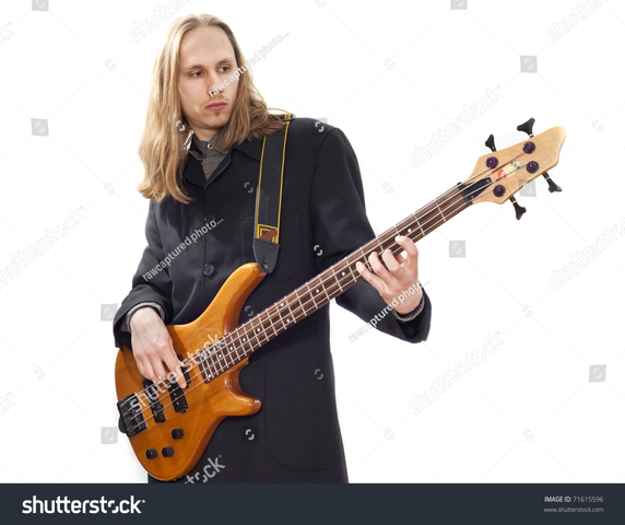 2021: Aprendo a tocar bajo