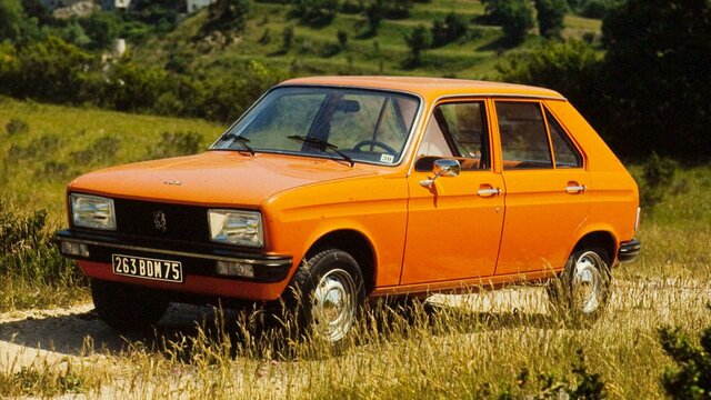 El Coche Mas Corto Del Mundo: PEUGEOT 104