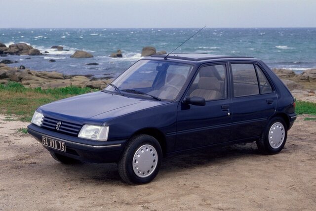 PEUGEOT 205: Contigo Al Fin Del Mundo